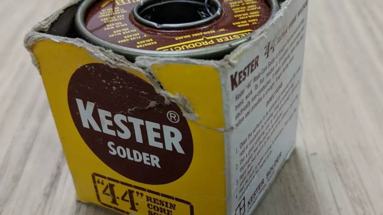 Figure 2: Old Kester 44 solder that Parker has 20lbs of. Set for life. Figure 2: Old Kester 44 solder that Parker has 20lbs of. Set for life.