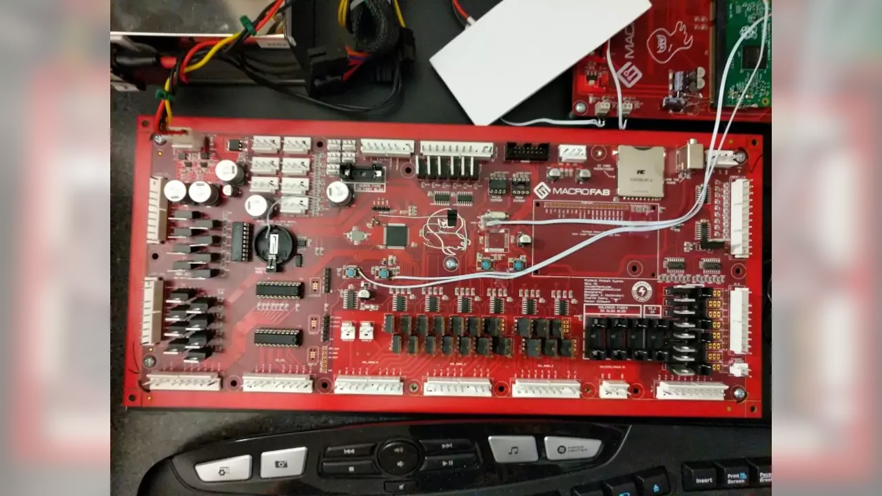 Figure 3: PinHeck REV7 with a Raspberry Pi Compute Module grafted onto it. Figure 3: PinHeck REV7 with a Raspberry Pi Compute Module grafted onto it.